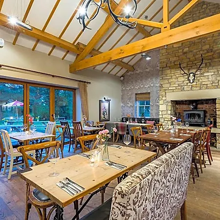 The Queen's Arms 3*